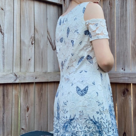 Dress - Picture 3 of 5